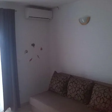 Apartmani Luna Novalja Exterior photo