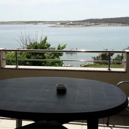 Apartmani Luna Novalja Exterior photo